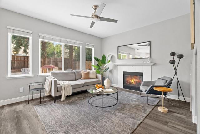 56 Lavender Court, Tracy CA: https://media.crmls.org/mediaz/c577b883-41fd-4ba6-8fd1-80d50696e6ef.jpg