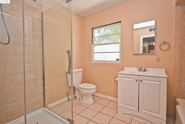 2343 Almond Ave, Concord CA: https://media.crmls.org/mediaz/c577bf5d-58fe-4108-9e30-ce60798df36e.jpg