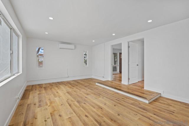 1195 Georgia A-C, Imperial Beach CA: https://media.crmls.org/mediaz/c577fbb0-8d54-422a-9dbf-80486a65fce3.jpg