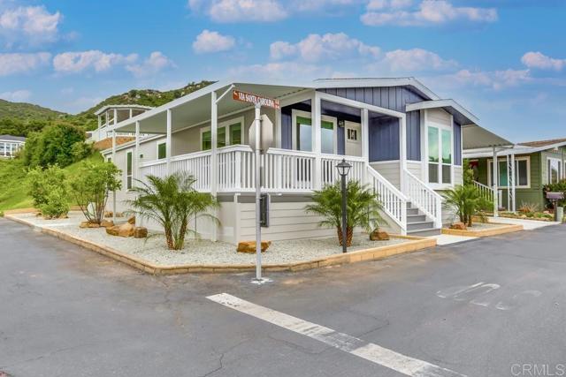 4650 Dulin Road, Fallbrook CA: https://media.crmls.org/mediaz/c57850e1-31ef-4d37-861e-4304796bb014.jpg