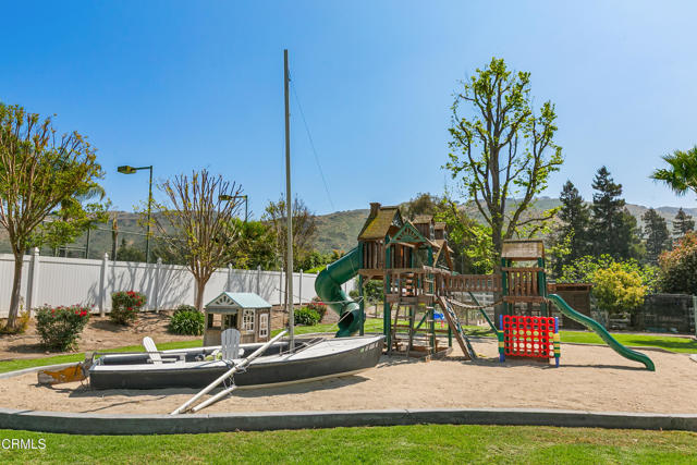 Detail Gallery Image 62 of 75 For 2296 Applewood Ln, Camarillo,  CA 93012 - 5 Beds | 4/1 Baths