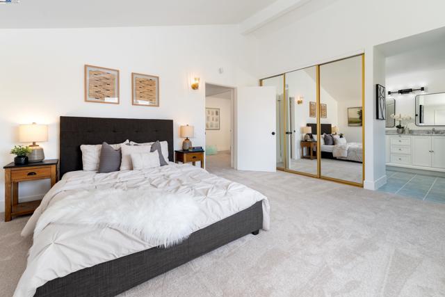 4406 Sugarland Ct, Concord CA: https://media.crmls.org/mediaz/c5794ad4-f143-4cfb-a823-c4ae8a954aa4.jpg
