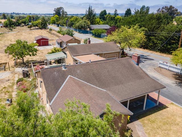 137 Whiting Road, Watsonville CA: https://media.crmls.org/mediaz/c579b4f2-c824-4c19-ab4f-862badd06d07.jpg