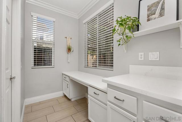 6 Reston Way, Ladera Ranch CA: https://media.crmls.org/mediaz/c57a4e52-96b7-4453-ba0d-6bf39f72be16.jpg