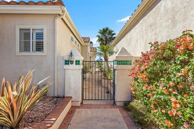 1265 Camino Lorado, San Marcos CA: https://media.crmls.org/mediaz/c57a5986-788c-41df-b38d-c717d6ceff7b.jpg