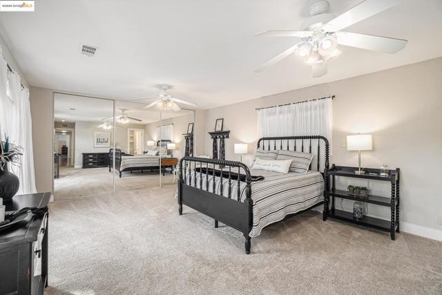 210 Delta Ave, Brentwood CA: https://media.crmls.org/mediaz/c57a5f41-87c2-4113-935a-ec119a283265.jpg
