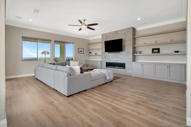 3026 Via Loma, Fallbrook CA: https://media.crmls.org/mediaz/c57b4e29-fcdf-458d-94c1-eeb9025caba4.jpg