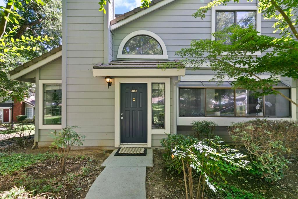 2653 Yerba Cliff Court