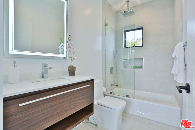 1622 S Mansfield Avenue, Los Angeles CA: https://media.crmls.org/mediaz/c57c48c3-e474-43ae-b03a-78780fa00ce8.jpg