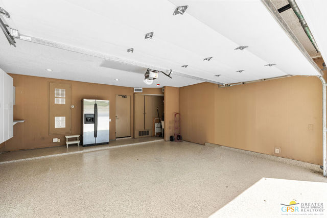 2910 Cervantes Court, Palm Springs CA: https://media.crmls.org/mediaz/c57c8161-c507-46ac-b444-98016c52e974.jpg