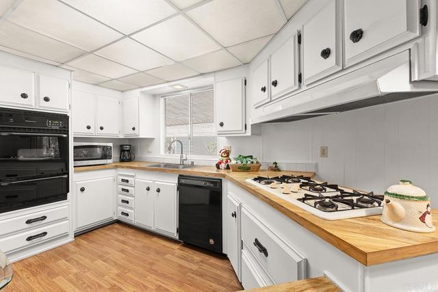 Detail Gallery Image 15 of 44 For 276 N El Camino Real #97,  Oceanside,  CA 92058 - 2 Beds | 2 Baths