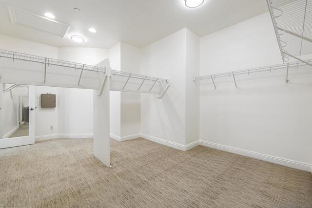 10263 Winecreek Ct, San Diego CA: https://media.crmls.org/mediaz/c57d790d-31ed-4ae9-840d-9c58f6c21225.jpg