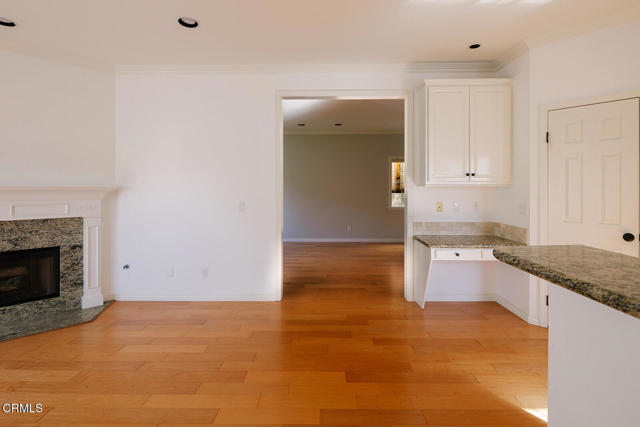 Detail Gallery Image 26 of 74 For 2409 Olive Ave, La Crescenta,  CA 91214 - 4 Beds | 4 Baths