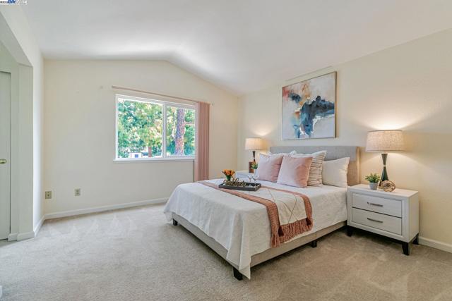 Image 30 of 58 For 42210 Live Oak Cir