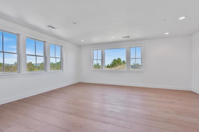 Image 45 of 65 For 8014 Kingbird Ct