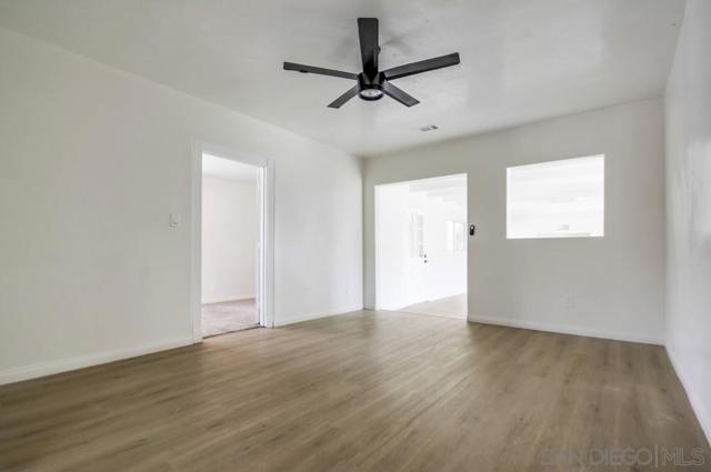 12224 Lemon Crest Drive, Lakeside CA: https://media.crmls.org/mediaz/c5803ff3-fb7a-4cbf-8caf-fe6aef770e59.jpg