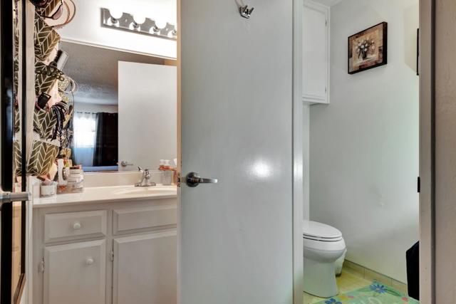 1144 Delna Manor Lane, San Jose CA: https://media.crmls.org/mediaz/c580541e-fe49-4d3f-913b-9e187cd0dde7.jpg