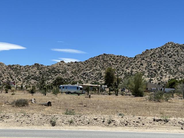 0 Sun Oro Road Road, Yucca Valley CA: https://media.crmls.org/mediaz/c580dbf4-8c7f-4c67-9304-2b61aa67e60b.jpg