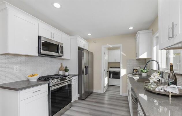 715 N Sunrise Way, Palm Springs CA: https://media.crmls.org/mediaz/c5810eb6-29a0-4612-b304-836368948231.jpg