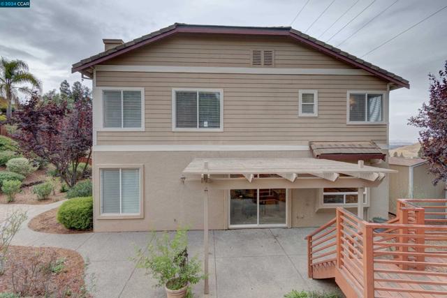 5171 Keller Ridge Dr, Clayton CA: https://media.crmls.org/mediaz/c5814313-5e2a-40a4-88e4-2ae8d1800e9e.jpg