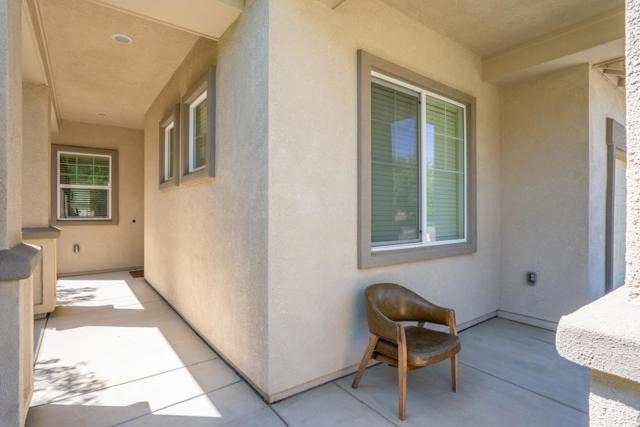1149 Bellflower Way, Los Banos CA: https://media.crmls.org/mediaz/c581b7b7-50ed-49f1-a968-67a5b65c3d91.jpg
