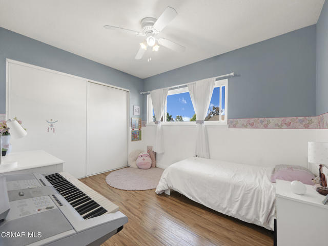 190 Donegal Avenue, Newbury Park CA: https://media.crmls.org/mediaz/c58219a1-4c16-4fda-9182-4b9919f34e69.jpg