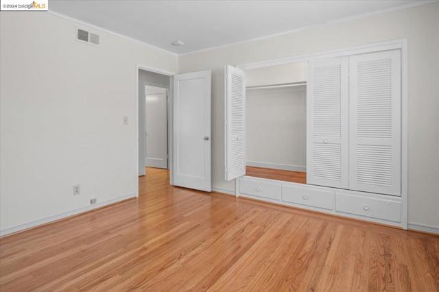 Image 32 of 47 For 59 Anson Way