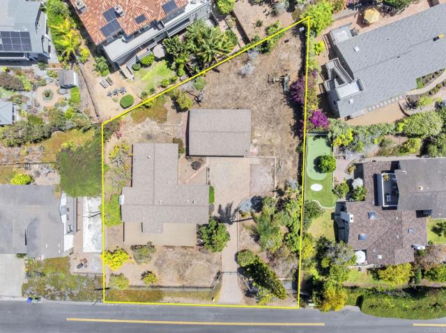 Detail Gallery Image 1 of 21 For 747 Hygeia Ave, Encinitas,  CA 92024 - 3 Beds | 3 Baths