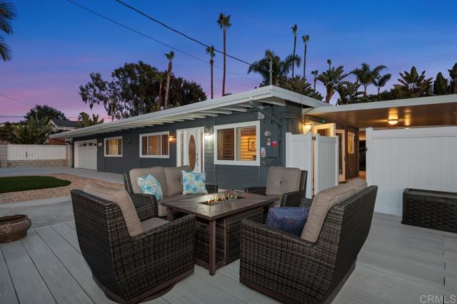 773 Puebla Street, Encinitas CA: https://media.crmls.org/mediaz/c5836a2b-a920-4506-942a-8ab3fb3023ff.jpg