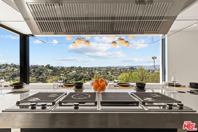 4671 Bedel Street, Woodland Hills CA: https://media.crmls.org/mediaz/c58400e2-7f10-4277-932e-b4aa0c4d415e.jpg
