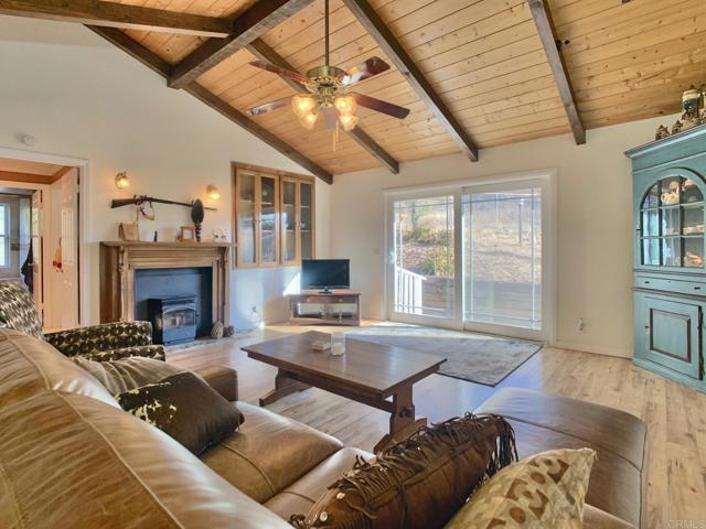 Image 7 of 30 For 10252 Oak Grove Dr