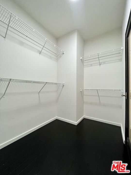 1505 Purdue Avenue, Los Angeles CA: https://media.crmls.org/mediaz/c584d458-fa6f-4a4c-9889-2c97d6bb9a57.jpg