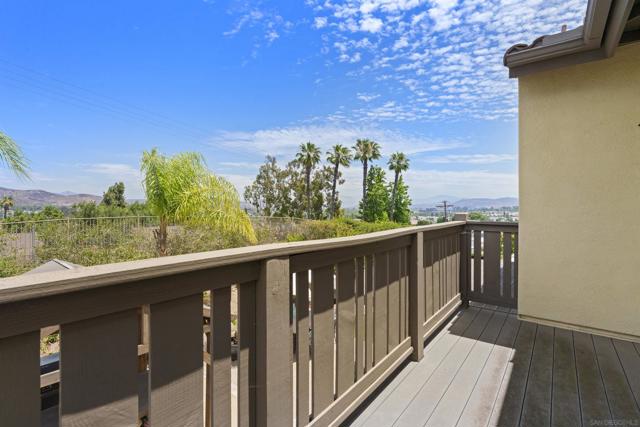 7787 Britt Pl, Santee CA: https://media.crmls.org/mediaz/c5859ea7-5259-4521-a211-8325c8683078.jpg