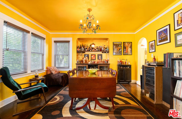1872 W 38th Place, Los Angeles CA: https://media.crmls.org/mediaz/c5875fc6-16a3-403b-8b5c-0b286493b471.jpg