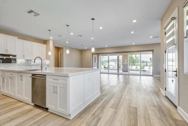 16231 Sunny Summit Dr, San Diego CA: https://media.crmls.org/mediaz/c587e3f7-f824-4f40-95a1-1b2e81f6c8e1.jpg