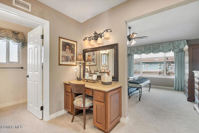31328 Village 31, Camarillo CA: https://media.crmls.org/mediaz/c58815cf-ea69-43e0-9477-a855adaf39c7.jpg