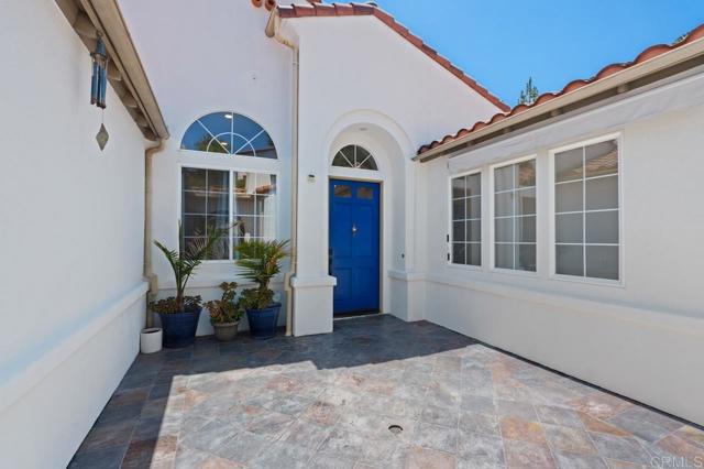 Detail Gallery Image 5 of 75 For 2327 Falkirk Row, La Jolla,  CA 92037 - 3 Beds | 3/1 Baths