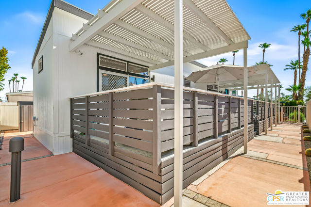 112 Pali Drive, Palm Springs CA: https://media.crmls.org/mediaz/c5893e85-aed5-4662-9ebd-f58e55e43ba2.jpg