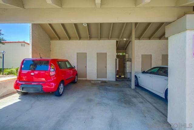 12006 Caminito Campana, San Diego CA: https://media.crmls.org/mediaz/c589b316-82e9-45f1-82b8-cdc40a46db20.jpg
