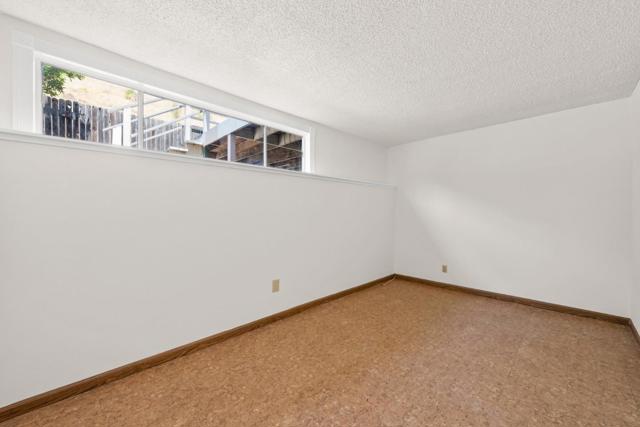 423 Riviera Drive, Union City CA: https://media.crmls.org/mediaz/c58aa12a-ad33-47c1-a9da-577893974c49.jpg