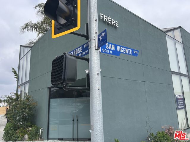 Melrose Ave - One Block