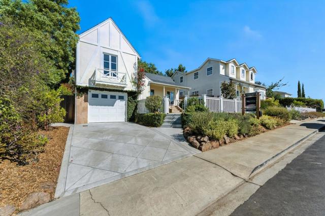 1968 Arroyo Avenue, San Carlos CA: https://media.crmls.org/mediaz/c58c9846-f48c-4451-b871-13d153801851.jpg