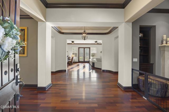 4988 Read Road, Moorpark CA: https://media.crmls.org/mediaz/c58db4ff-50ef-47fc-bbea-ed699561183f.jpg