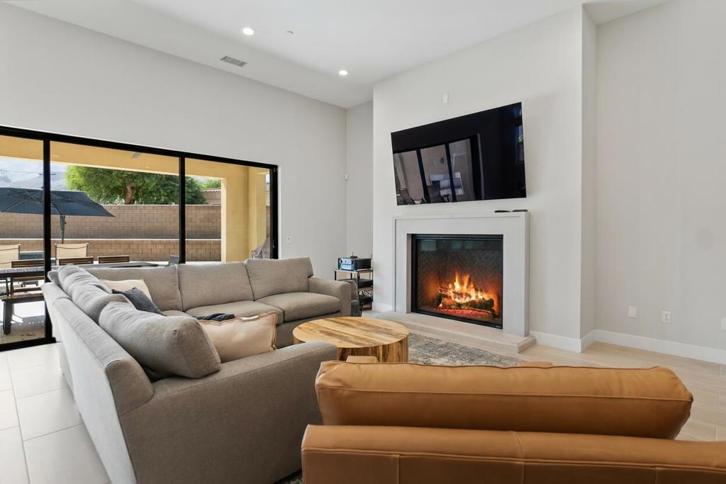 MLS #219136211DA image #6