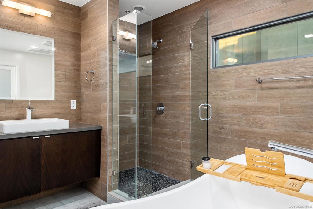 307 Upas St - photo 14