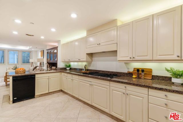 Drew Fenton | 12218 Montana Avenue Los Angeles CA | MLS: 7070013
