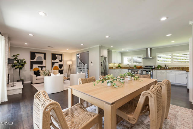 11442 Brainard Avenue, Sylmar CA: https://media.crmls.org/mediaz/c58f7d13-ebd9-4b01-a27e-ef383a53fb09.jpg