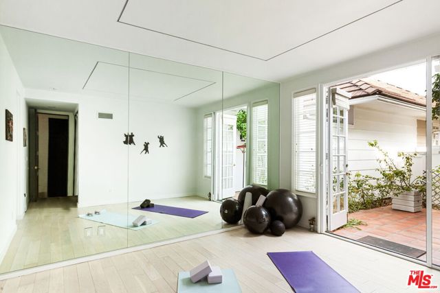 Drew Fenton | 2113 Stoney Hill Road Los Angeles CA | MLS: 7403799
