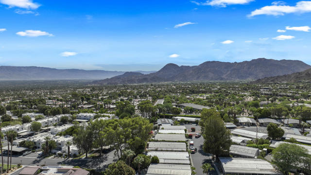 49305 Hwy 74 Spc 49, Palm Desert CA: https://media.crmls.org/mediaz/c5919cb0-0e99-4ec2-a3ba-75860ba95b3d.jpg