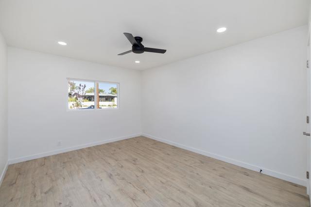 4626 4628 Derrick dr, San Diego CA: https://media.crmls.org/mediaz/c5932223-a4b1-4de2-b91c-7959c2d16623.jpg